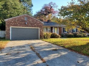 Building Photo - 1601 Hopkins Dr