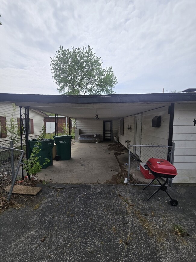 Foto del edificio - 1308 St Stephens Dr