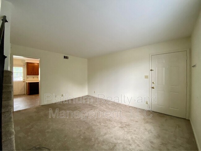 Foto del edificio - 1601 Minglewood Dr