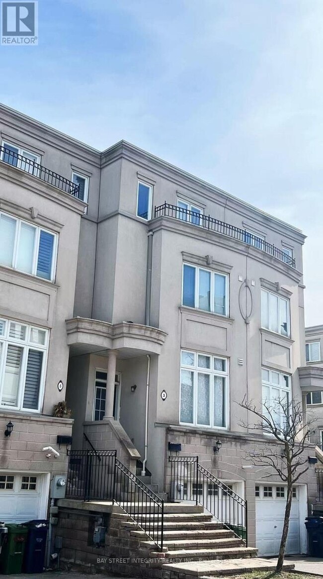 Building Photo - 3 English Garden Way