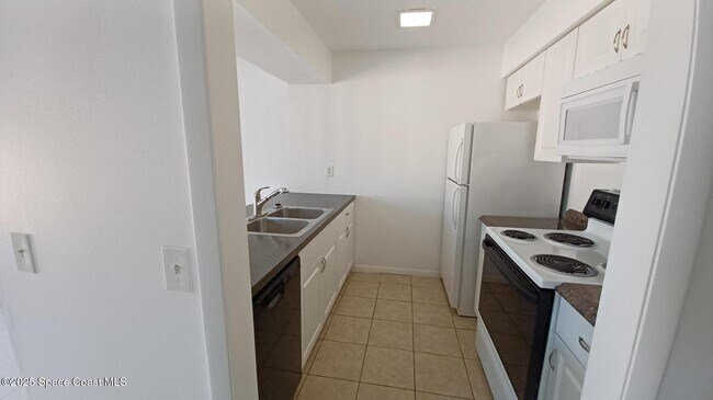 Building Photo - 244 San Paulo Cir