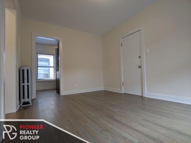 Foto del edificio - 2643 N Spaulding Ave