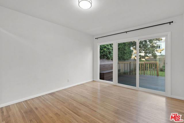 Foto del edificio - 3760 Beethoven St