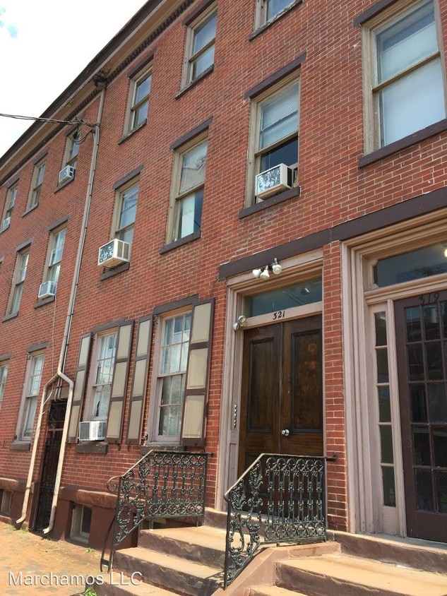 321 Market St, Trenton, NJ 08611 Room for Rent in Trenton, NJ
