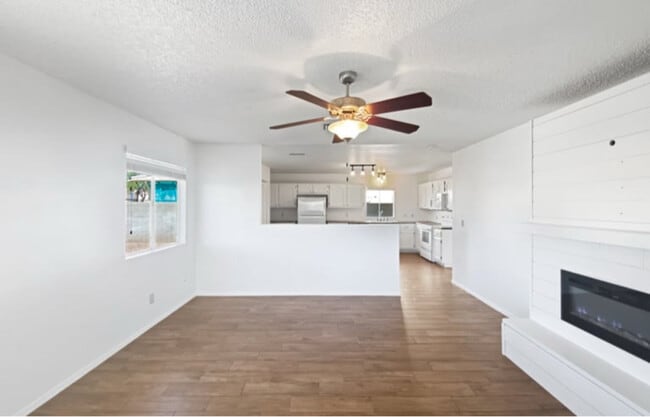 Building Photo - 4510 W Mercury Way