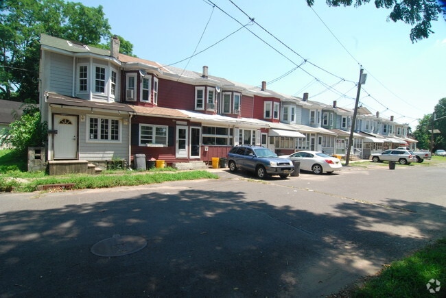Exterior - 101 S Overbrook Ave