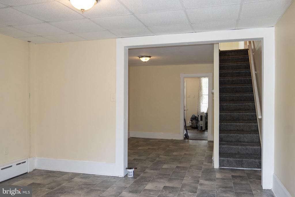 Primary Photo - 202 Buckley St