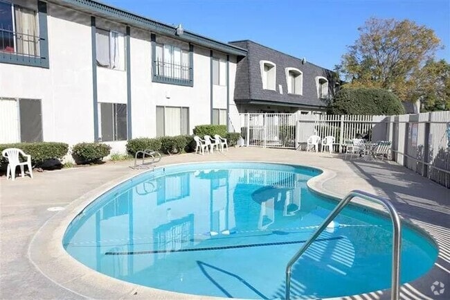 Building Photo - Terre at Sandalwood