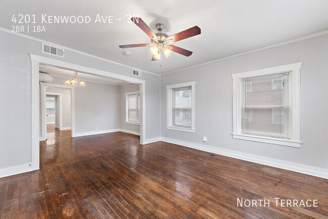 Foto del edificio - 4201 Kenwood Ave