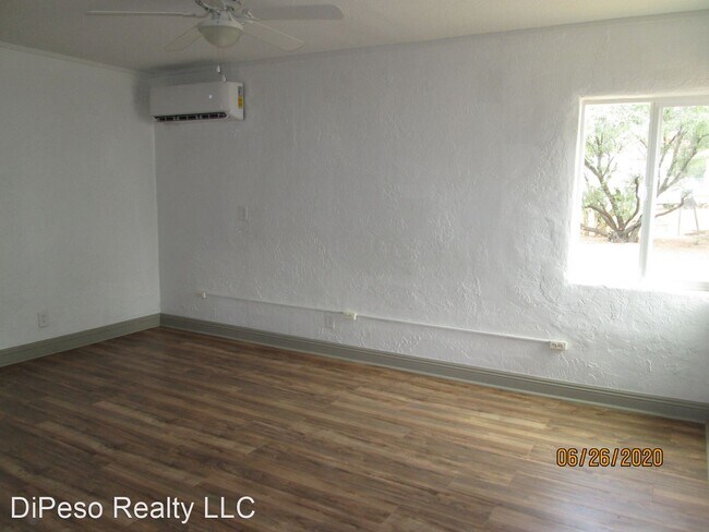 Building Photo - 340 E 6th St