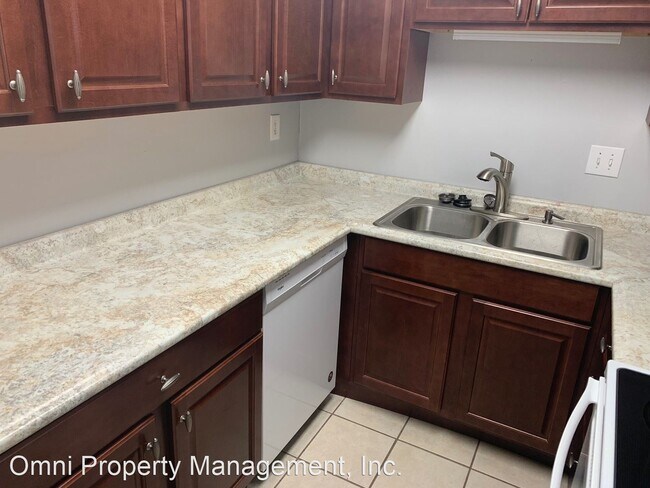 Foto del edificio - 3 br, 1.5 bath House - 5334 STAGE RD