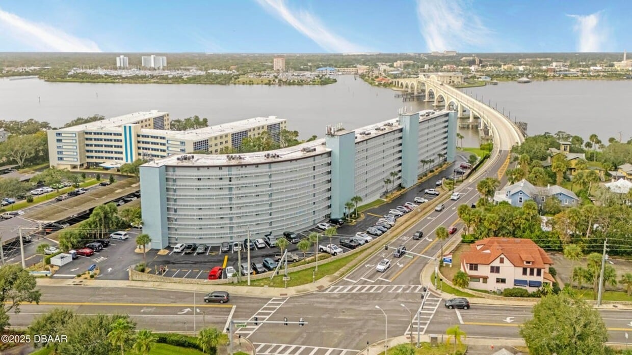 Photo - 100 Silver Beach Avenue 816, Daytona Beach, FL 32118