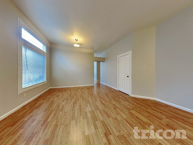 Building Photo - 1436 Northwood Dr