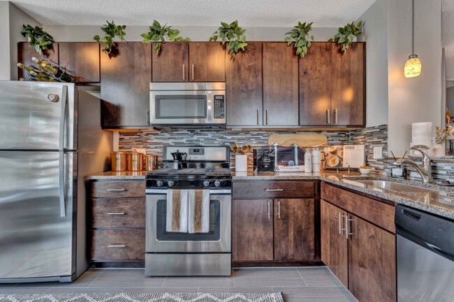 Building Photo - 331 E Ohio St