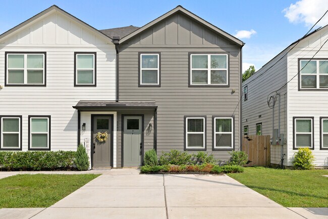 Photo - 5544 Shreveport Blvd House