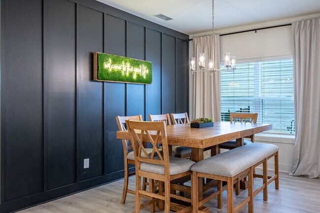 Building Photo - 51 Puckett Rd SE