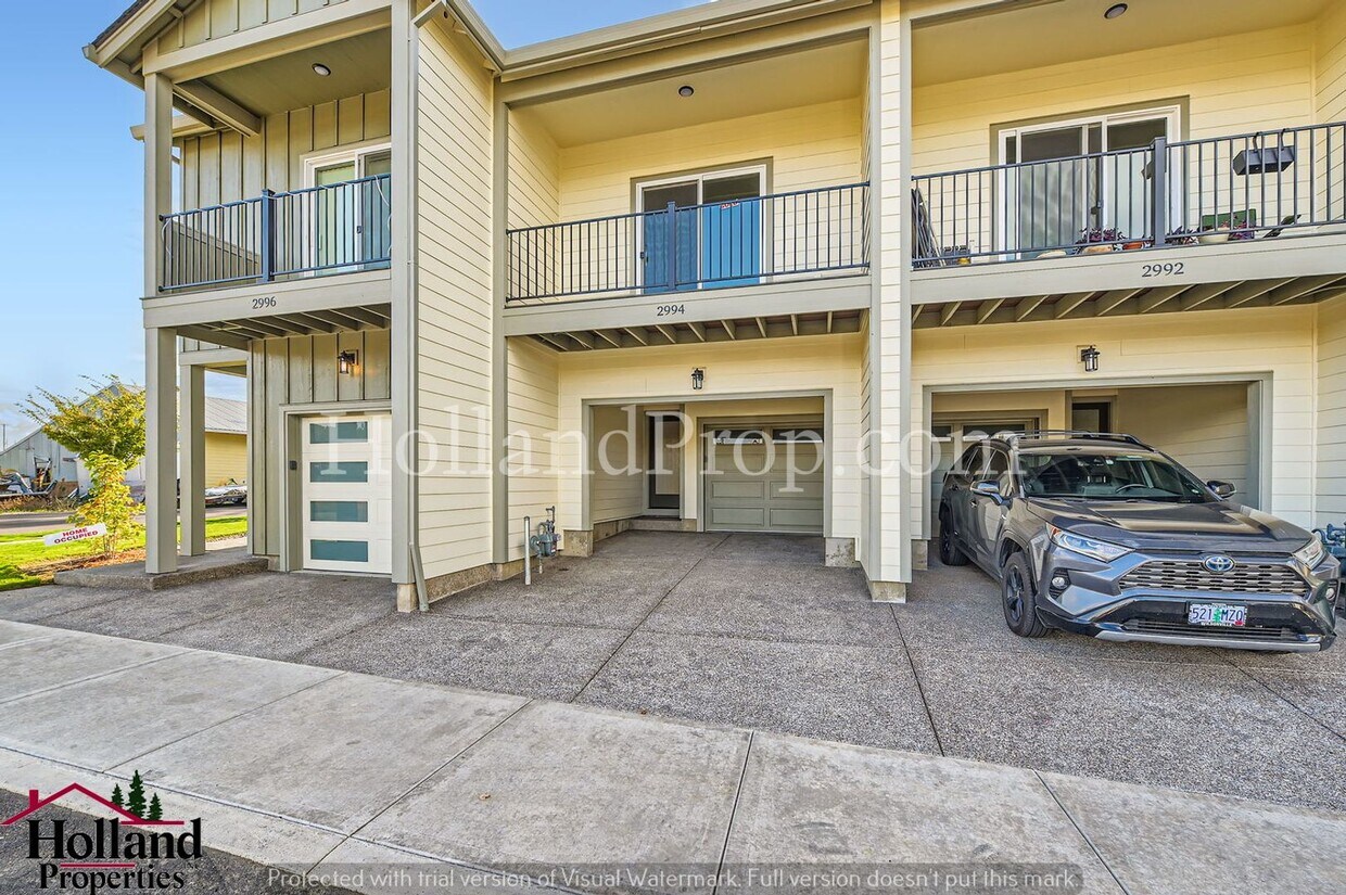 Primary Photo - Cute 2 bedroom 2 bath New build home in Fo...
