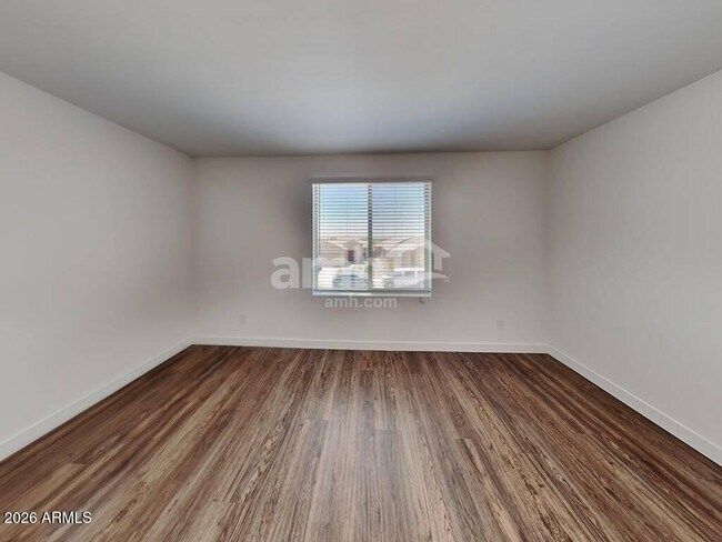 Building Photo - 4137 S 105th Dr