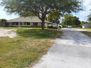 Building Photo - 8686 Pinto Dr