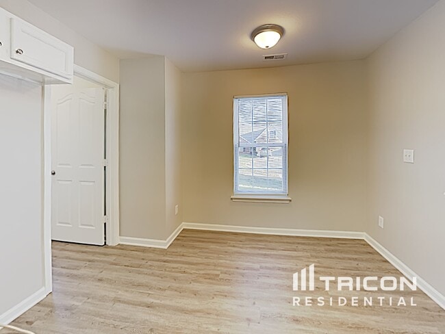Building Photo - 1510 Verese Ct
