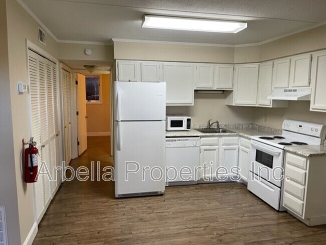 Foto del edificio - 420 W Jackson Blvd