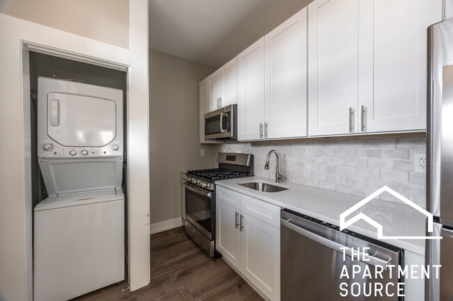 Photo - 6519 N Newgard Ave Apartment