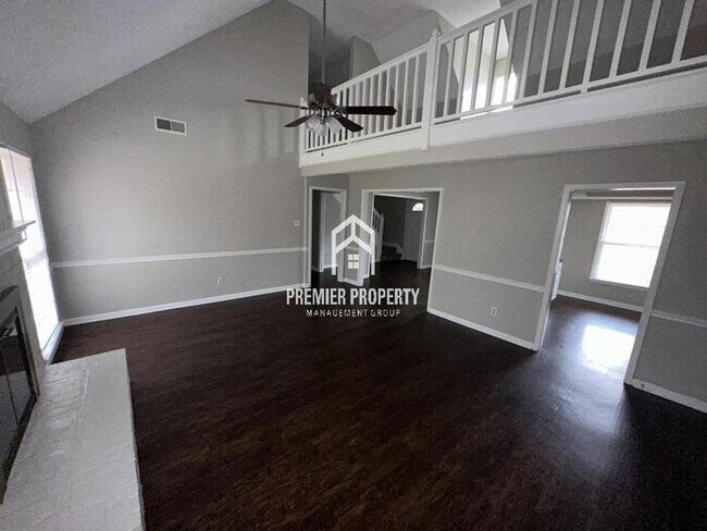 Building Photo - 7089 Apple Creek - Available Now!