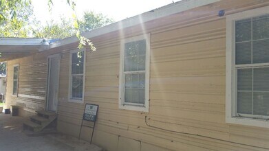 Building Photo - 5410 Congo Ln
