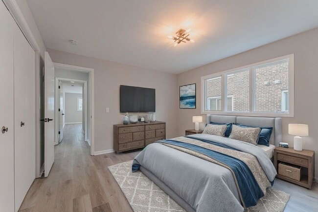 Building Photo - 11111 S Helena Dr