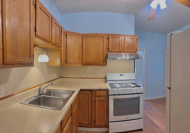 Building Photo - 309 23rd St
