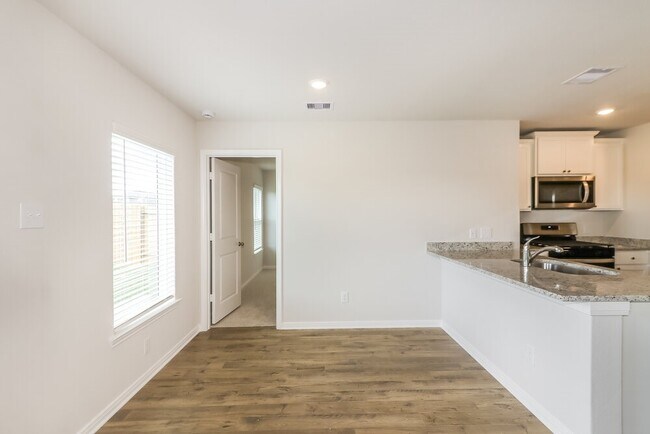 Foto del edificio - 425 Sunny Highlands Dr