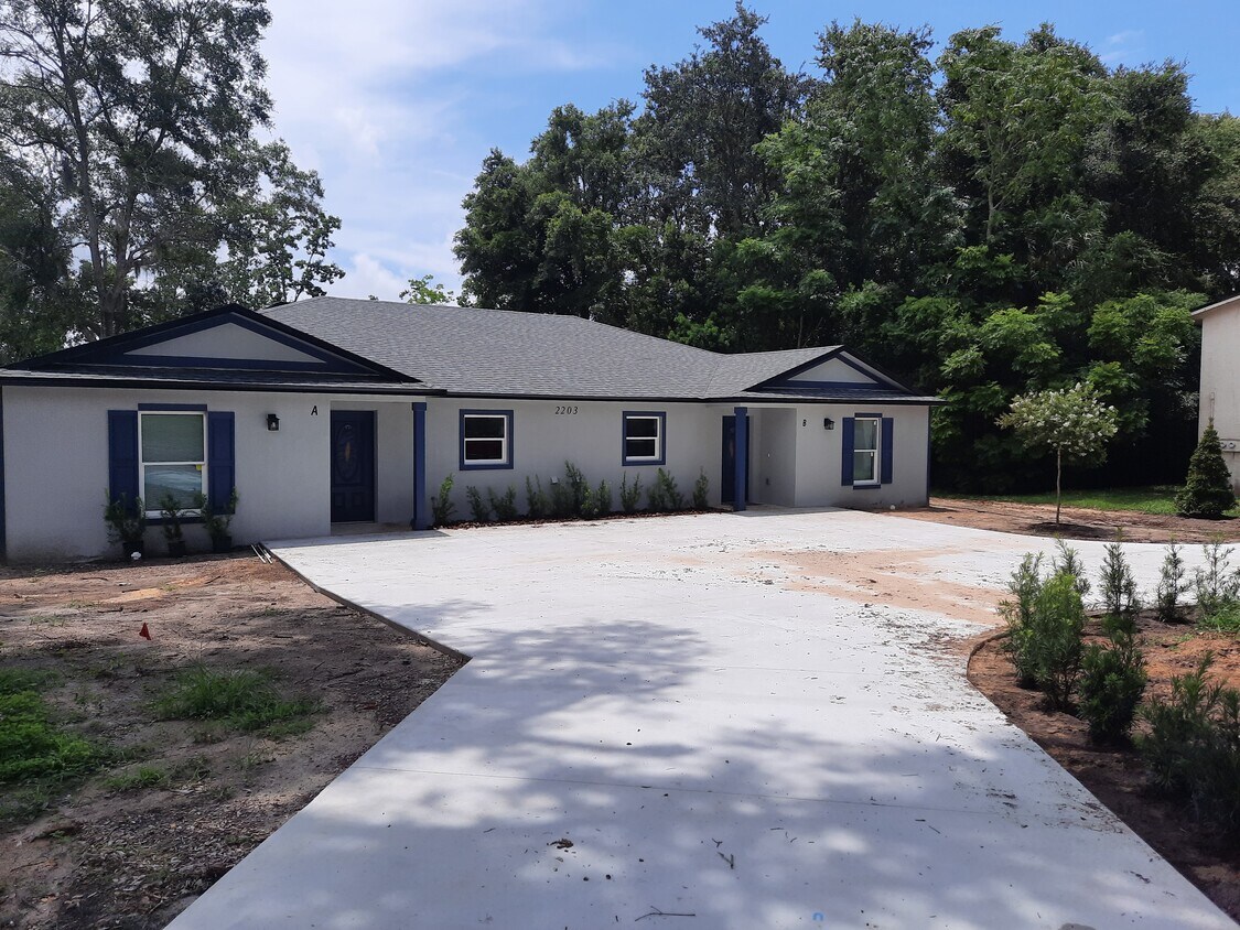 Front view - 2203 Karl St