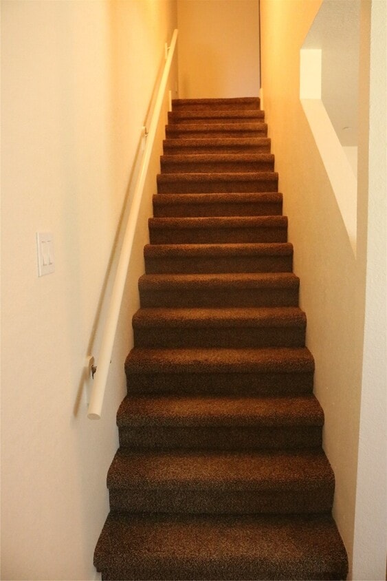 Foto principal - 10535 Mills Rd