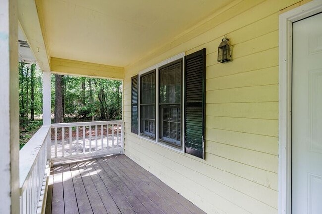 Building Photo - 145 Shadow Moss Dr