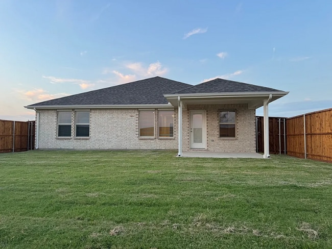Building Photo - 836 Birdie Dr