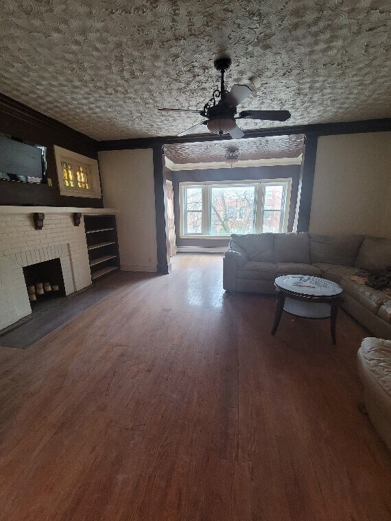 Foto del edificio - 6829 S Cornell Ave