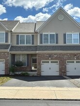 Building Photo - 906 Blue Meadow Dr Building Photo - 906 Blue Meadow Dr