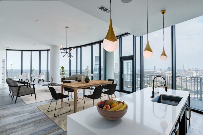 Foto del edificio - Sleek & Stylish 2/2 in the Heart of Downtown