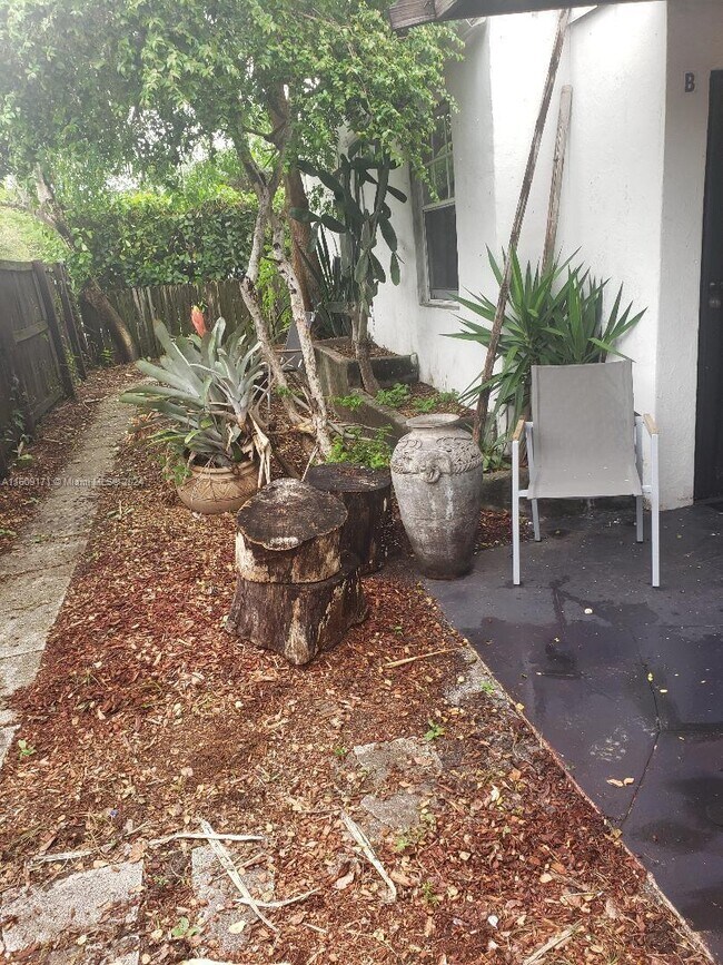 Foto del edificio - 426 S 24th Ave