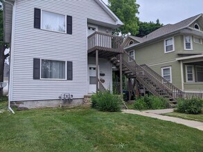 Building Photo - 912-914 E Jefferson St