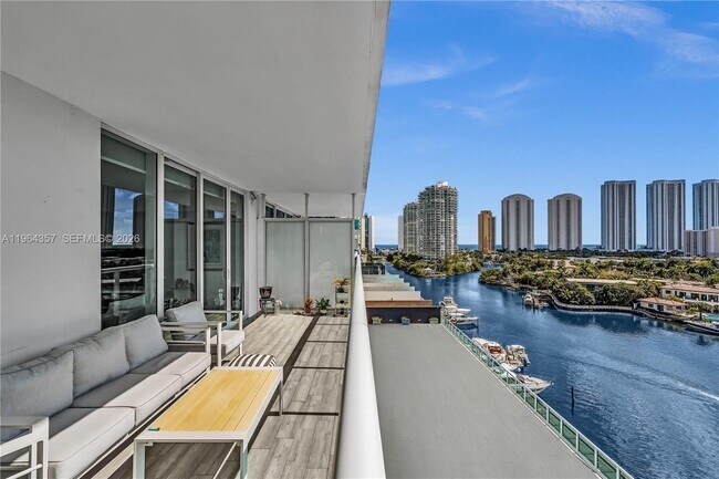 Foto del edificio - 400 Sunny Isles Blvd