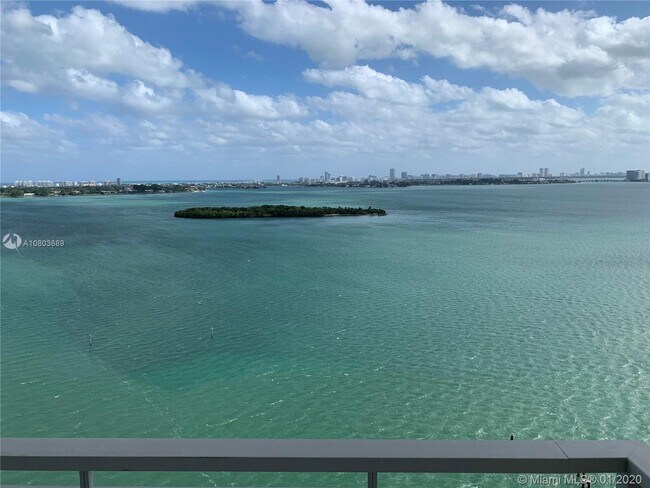 Building Photo - 11111 Biscayne Blvd