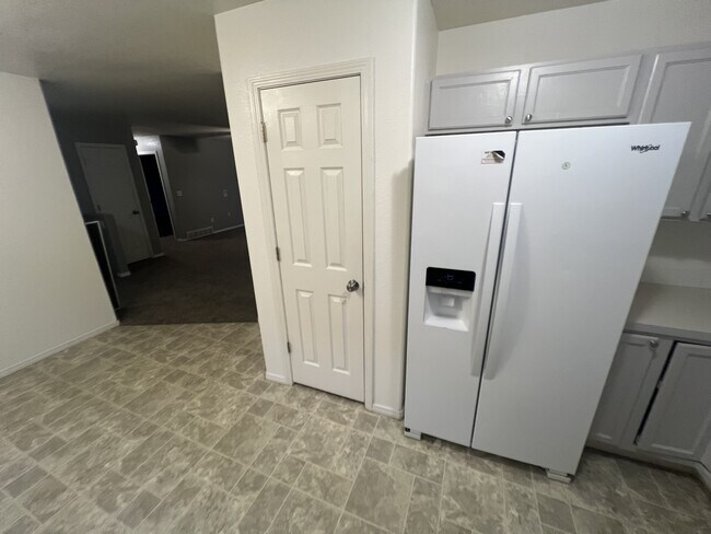 Foto del edificio - 2921 Anchor Dr