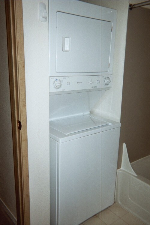 Foto del edificio - Eagle's Ridge Apartments - 2 bedrooms