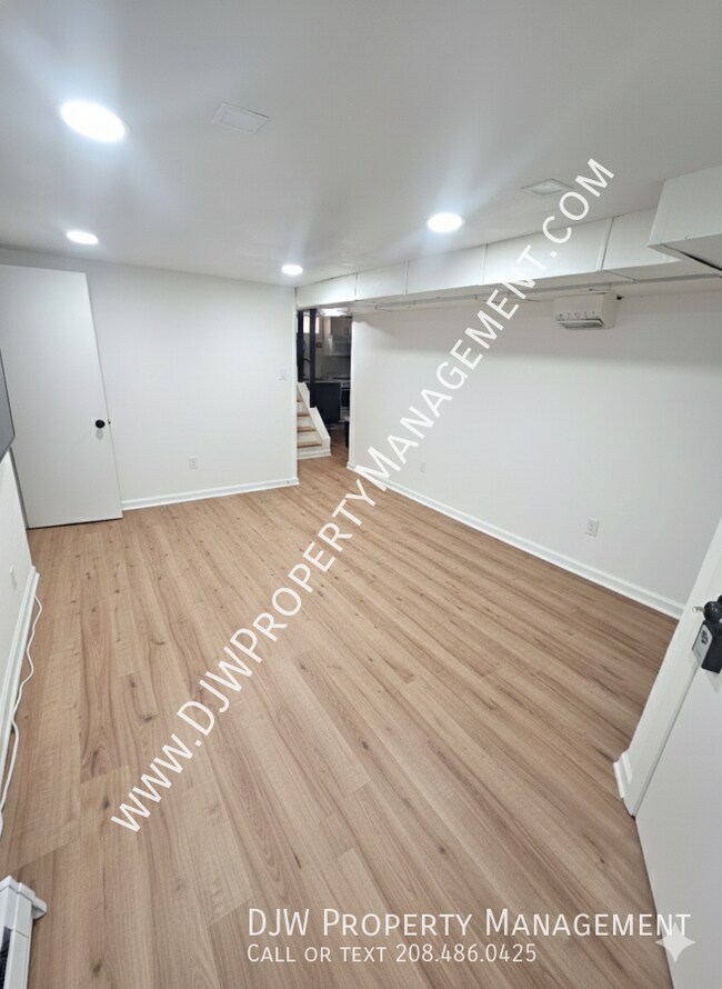 Foto del edificio - 2119 Cleveland Blvd