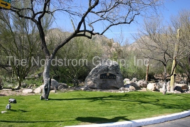 Building Photo - 6655 N Canyon Crest Dr