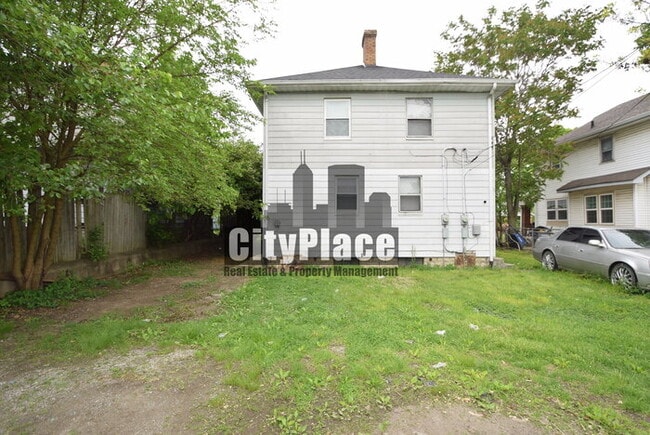 Foto del edificio - 925 N Gladstone Ave