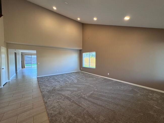Foto del edificio - 17824 Cabela Dr