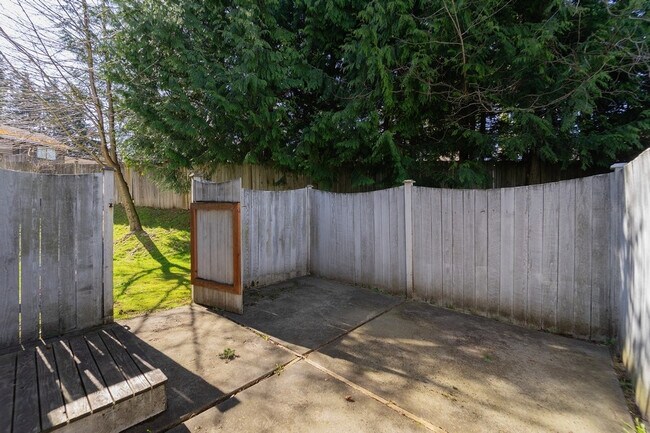 Foto del edificio - Everett Duplex - 3 bedrooms