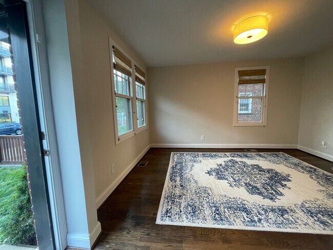 Building Photo - 3206 8th St NE